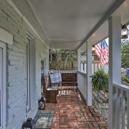 Coastal, Walkable Home In Historic Southport! Luaran gambar