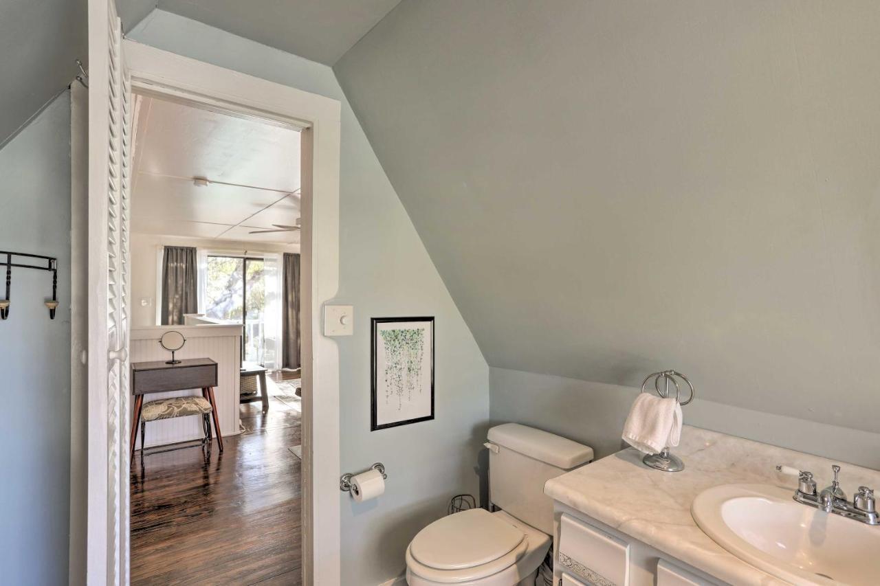 Coastal, Walkable Home In Historic Southport! Luaran gambar