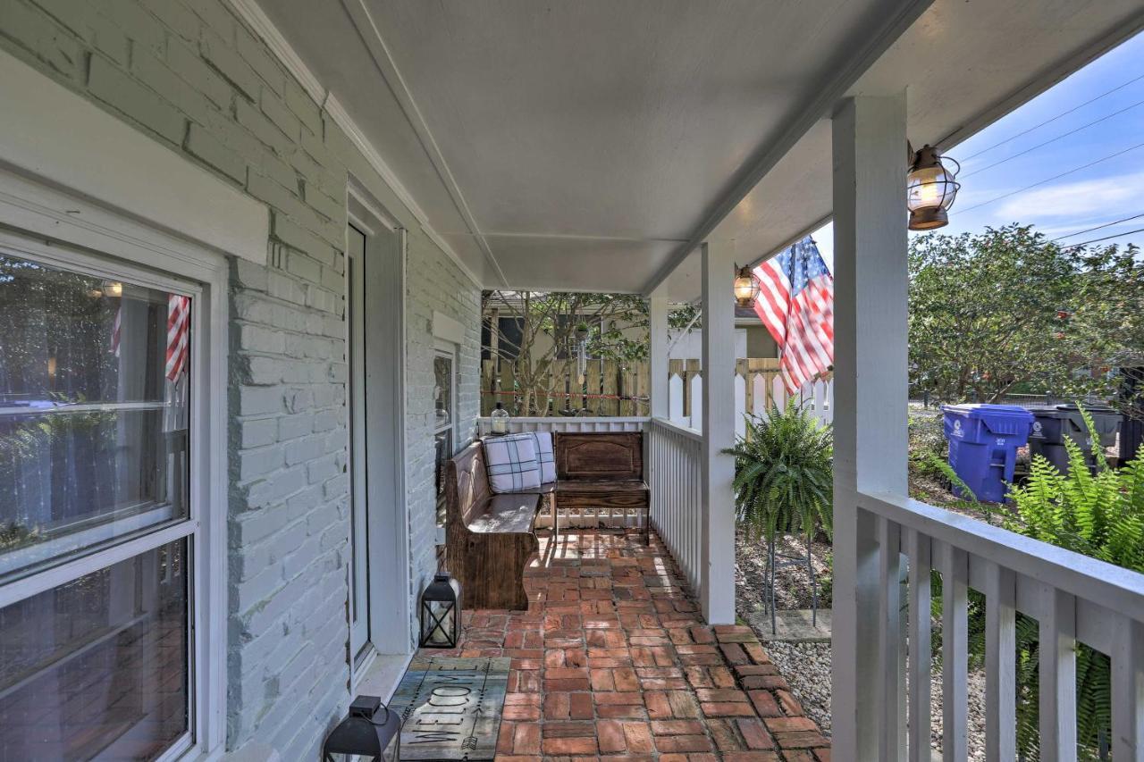 Coastal, Walkable Home In Historic Southport! Luaran gambar