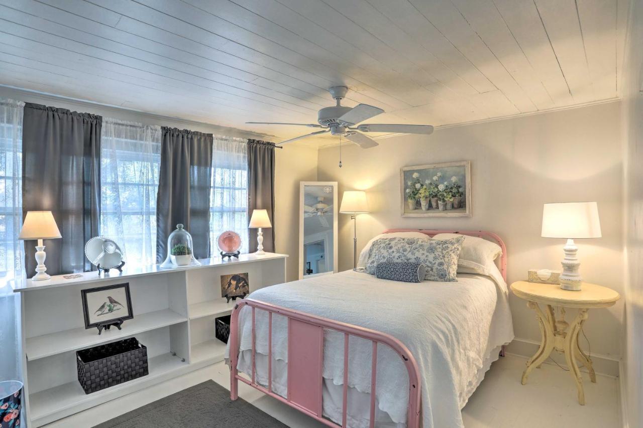 Coastal, Walkable Home In Historic Southport! Luaran gambar